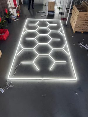 15 Hex Kit Design With Border(16’ x 8’)